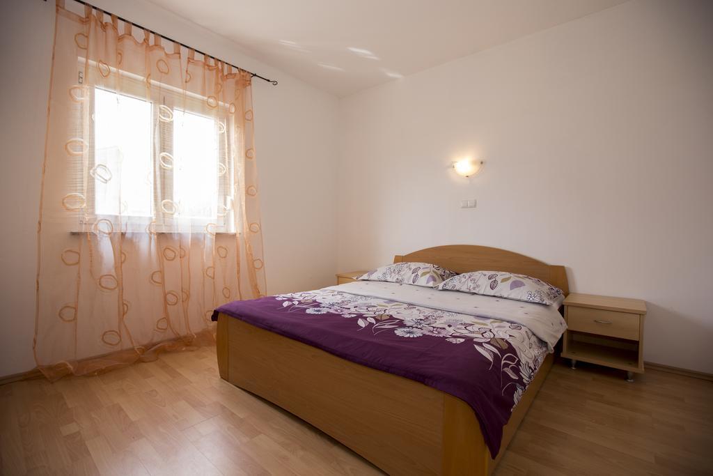 Apartments Simona Lopar Δωμάτιο φωτογραφία